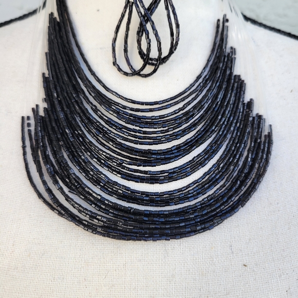 Jewelry - Picture 3 of 4